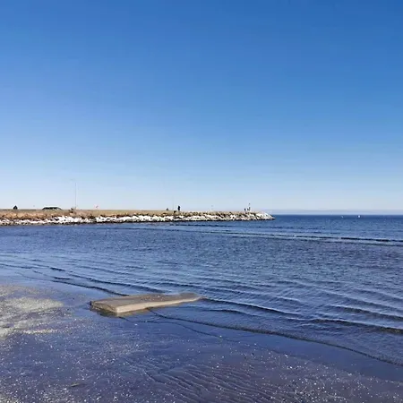 6 Person In Albaek-by Traum *